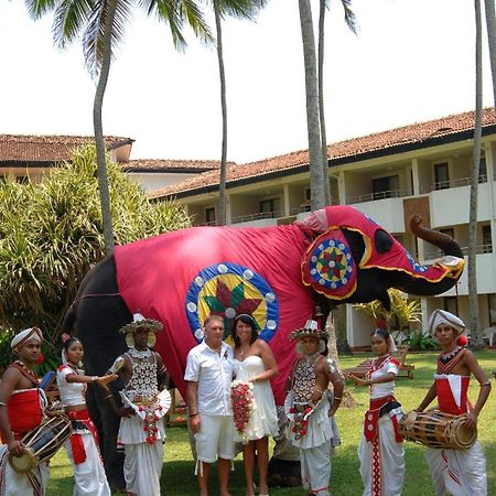 Tangerine Beach Hotel Kalutara Exterior photo