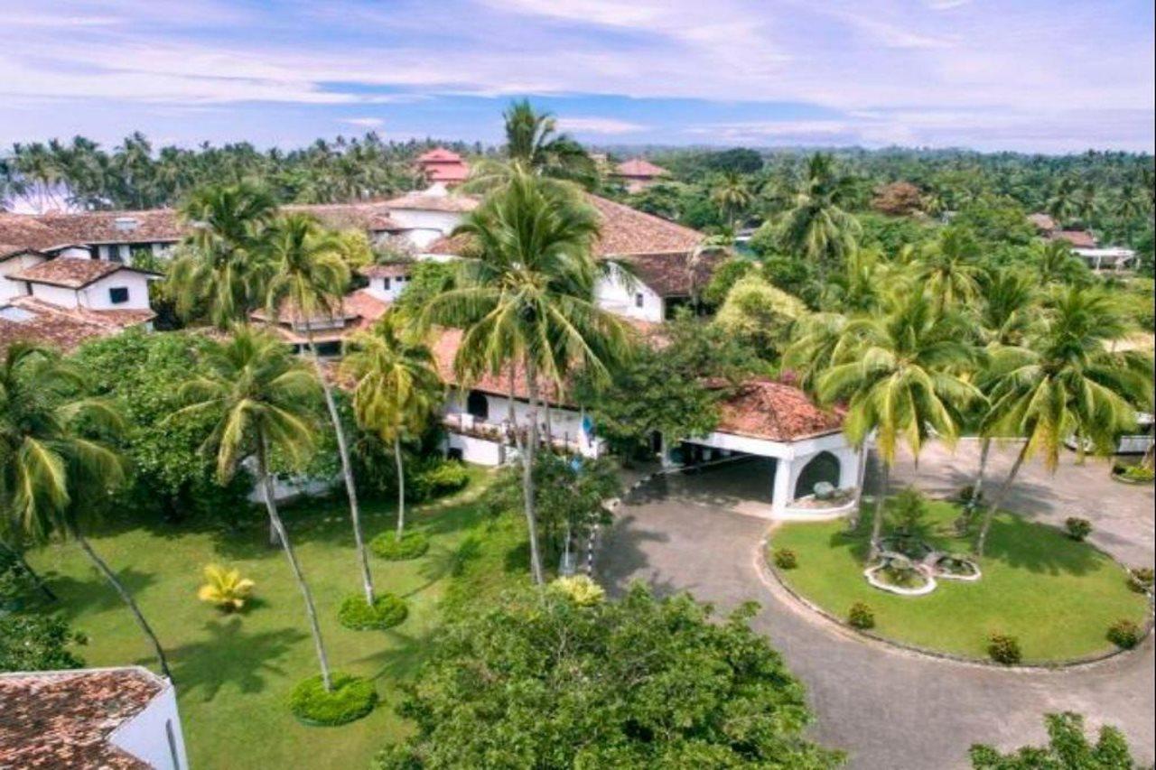 Tangerine Beach Hotel Kalutara Exterior photo